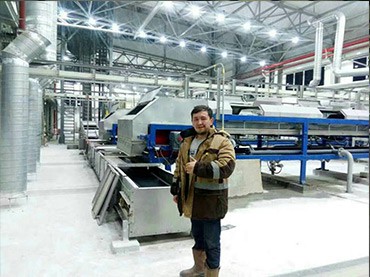 回轉(zhuǎn)帶式冷凝造粒機(jī)