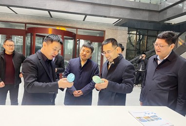 the party secretary of Zhoucun District Committee, and his delegation visited our company for research.